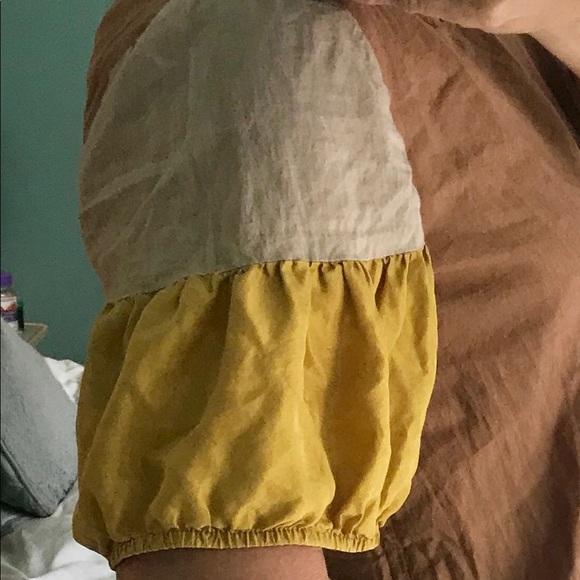 Adorable Top by April May with satin sleeves. - Picture 3 of 5